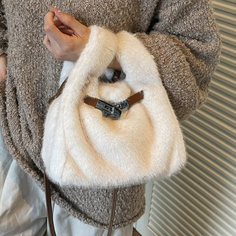 Trendige Damentaschen 2025 Kunstfell Schultertaschen Plüsch Nerzimitat Luxus-Handtaschen Schicke Umhängetaschen Einfarbige Geldbörsen